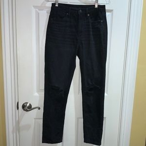 American Eagle Mom Jean Sz 2R distressed destroyed